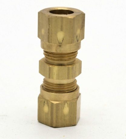 British Made 8Mm To 8Mm Brass Compression Fitting  (16)