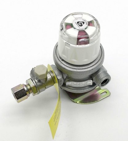 30Mbar 8Mm 2 Cylinder Auto Changeover Caravan And Motorhome Regulator (0332)