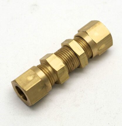 British Made 5/16" To 5/16" Equal Ended Bulkhead Brass Compression Coupling (32)