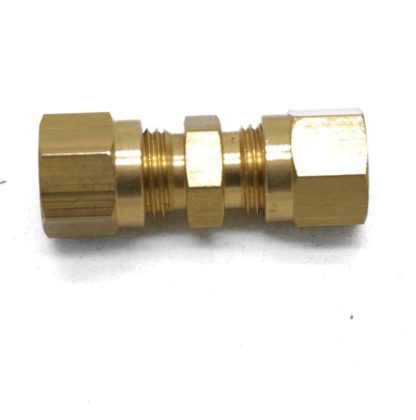 British Made 6mm Equal Brass Compression Coupling - Image 2