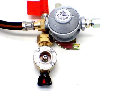 30mbar 8mm Outlet Caravan Regulator 0.5m Pigtail Kit for a 20mm Cylinder - Image 3