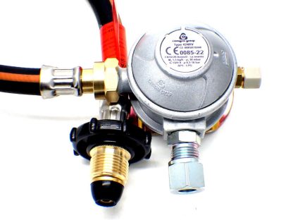 30mbar 10mm Outlet Caravan Regulator 0.75m Handwheel Propane Pigtail Kit - Image 2
