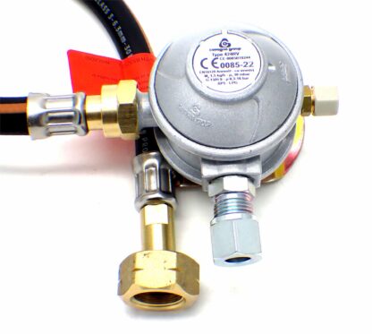 30mbar 8mm Outlet Caravan Regulator 0.75m to 21.8mm Nut Pigtail Kit
